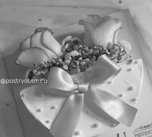 Pink Rose Cake(300Gms)