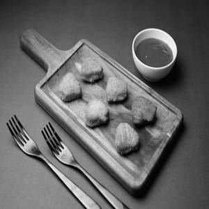 Crunchy Chicken Nuggets ( 6 Pcs )