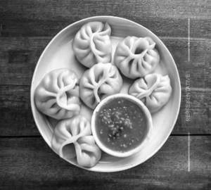Veg momos steam momos