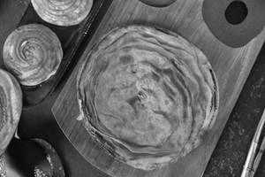 Laal Mirchi Paratha
