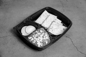 Paneer Chatpata Masala With Chapati (3pcs)