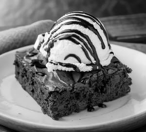Brownie With Vanilla Scope