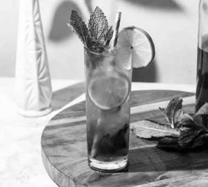 Black Currant Mojito