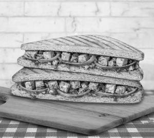 Chilli Garlic Paneer Sandwich