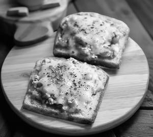 Cheese Paneer Chilli Toast