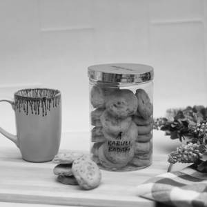 Kabuli Almond Cookies Jar -300 Gms