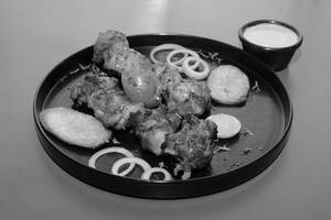 Chicken Tikka (8 Pcs)