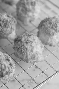 COCONUT MACAROONS