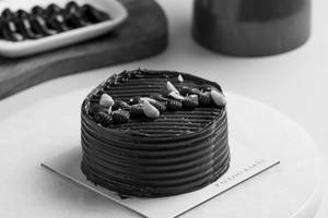 Hazelnut Crunch Mini Cake