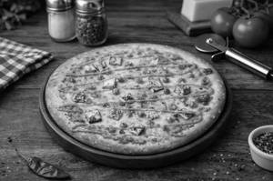 Classic Paneer Tikka Pizza