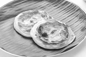 Pondy Rolex Coin Parotta (2 Pcs)