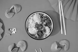 Momo Noodles Bowl With Vegetables