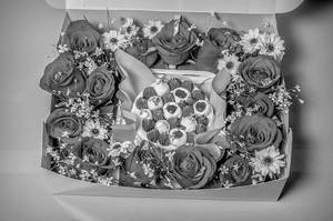 Chocolate Bento N Roses