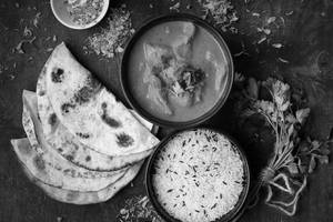 Chicken Naan With Gravy