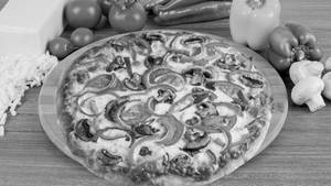 Deluxe Veggie Gourmet Pizza
