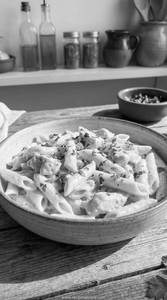 Egg Pasta White Sauce