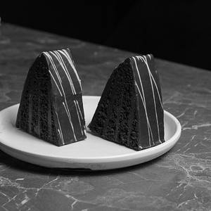 Pyramid Pastry