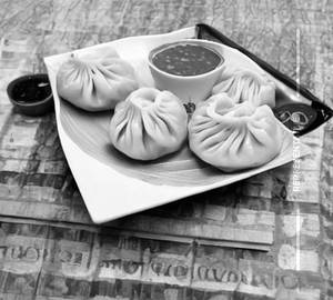 Veg steamed momo