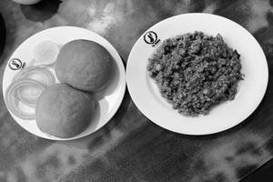 Kheema Pav