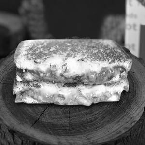 Spicy Fiery Cheese Melt