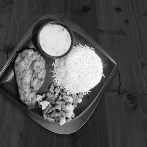 Grilled Chicken With Boiled Vegetables & Steamed Rice With Mushroom Sauce