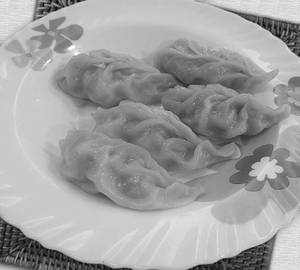 Steamed momos (chicken)