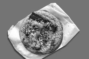 Dark Chocolate Sea Salt Cookie