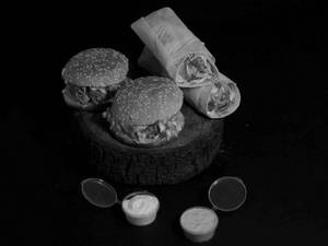 2 Chicken Burger + 2 Chicken Wrap + 2mayo Dip