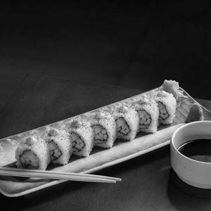 Avocado & Cucumber Roll