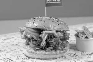 Lexis Fried Chicken Burger