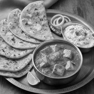Paneer Curry Thali