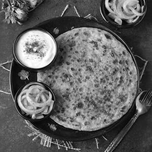 Jumbo Pyaj Paratha