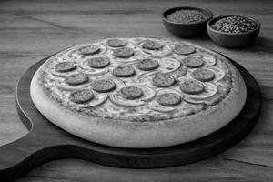 Chicken Sausages Pizza
