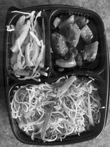 Veg Noodles With Paneer Chilli