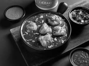 Paneer Manchurian Gravy ( 8pcs )