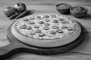 Spicy Delight Pizza