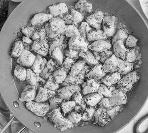Dry Butter Garlic Chicken Half (6Pcs)