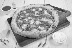 Chicken Bolognese Pizza