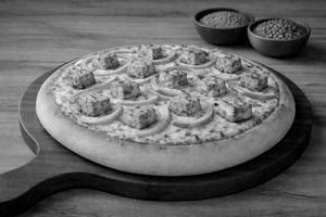 Paneer & Onion Pizza