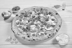 Tandoori Paneer Pizza