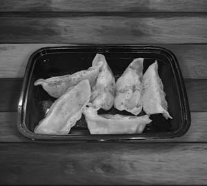 Veg momos steam [6 pieces]