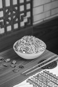 Spicy Twisted Hakka Noodles(500ml)