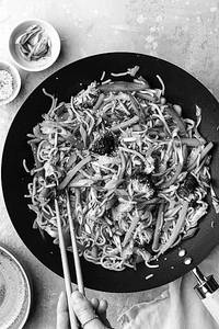 Veg Noodles In Oyster Sauce