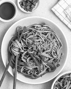 Non Veg Noodles In Oyster Sauce