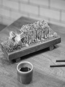 Spicy Prawns Overloade Uramaki Sushi
