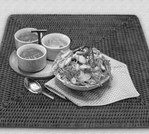 Chicken schezwan noodles