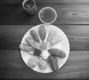 Momo Thali (Medium) [10 pcs]
