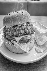Akkis Chicken Cruncher Burger