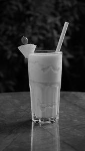 Pista Pineapple Shake Small