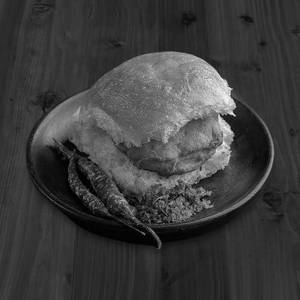Classic Vada Pav (Without Butter)